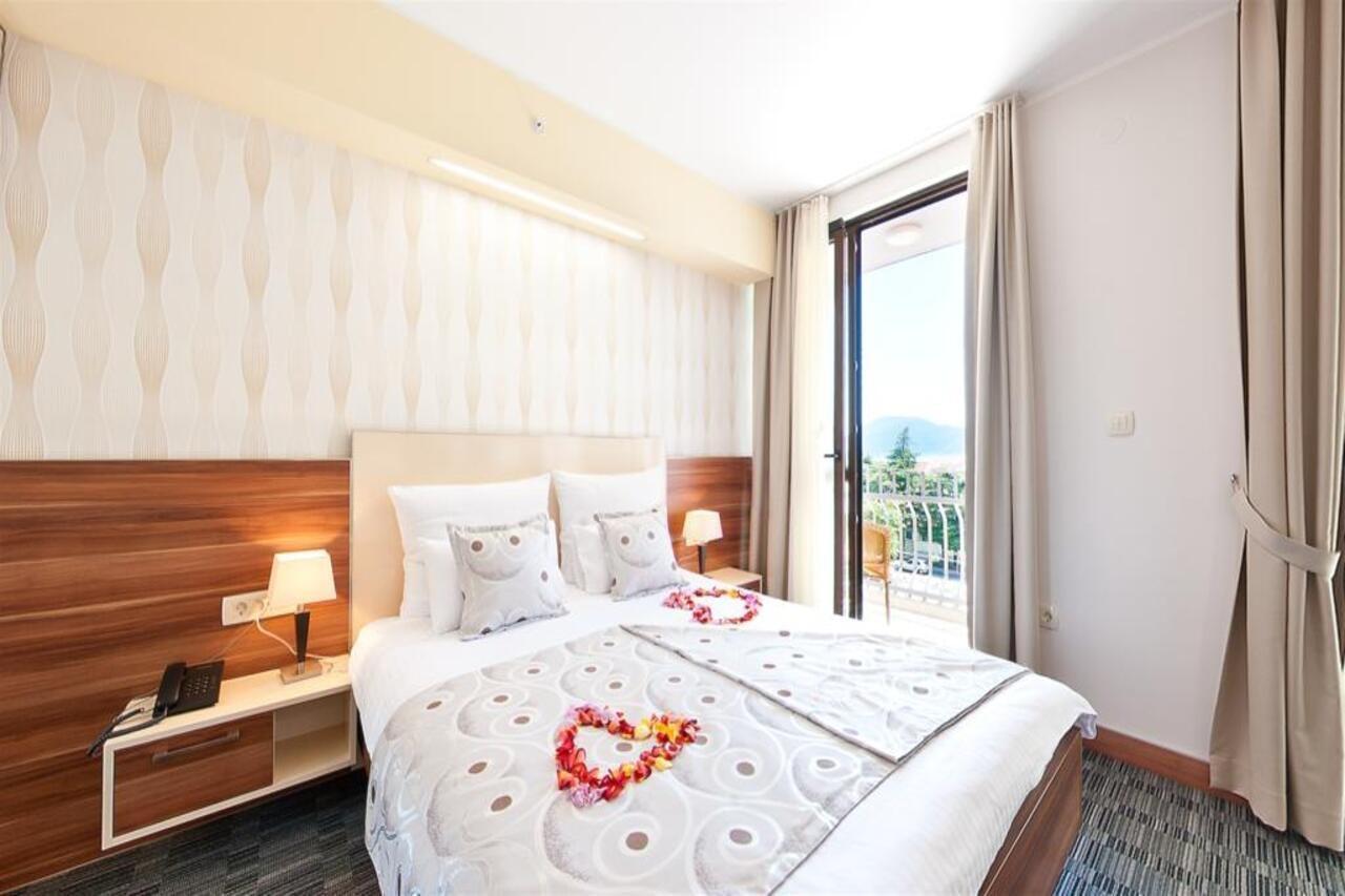 Hotel Lighthouse إيغالو المظهر الخارجي الصورة