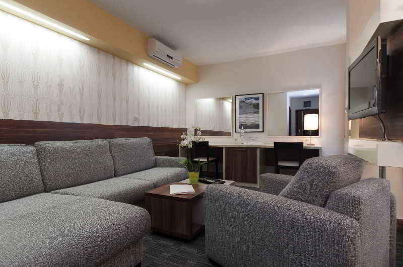 Hotel Lighthouse إيغالو المظهر الخارجي الصورة